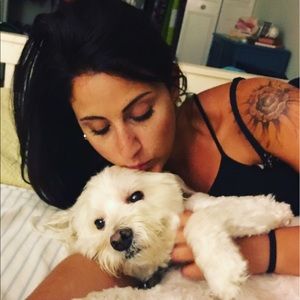 Meet your Posher, Caitlin