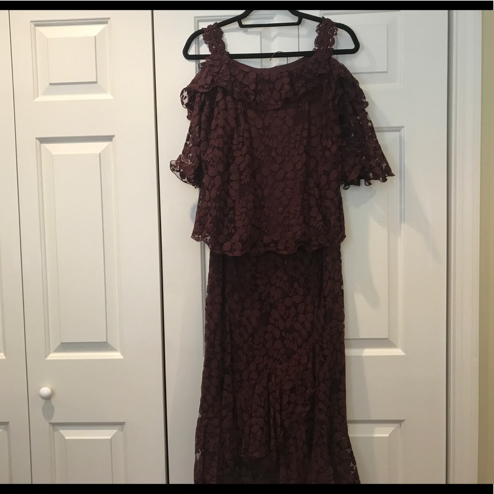 Match set! Cold shoulder lace Top and skirt