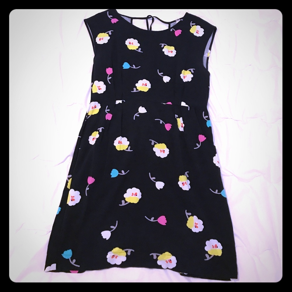Fitted fun floral dress from London