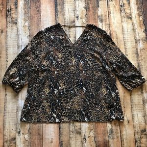 Like new Cato blouse 100 percent polyester