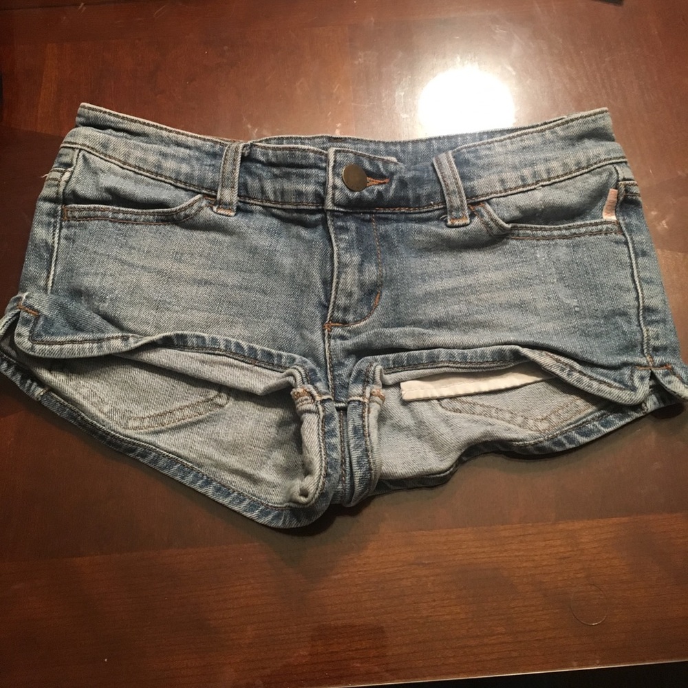 Size 1 Women's Billabong Jean Shorts