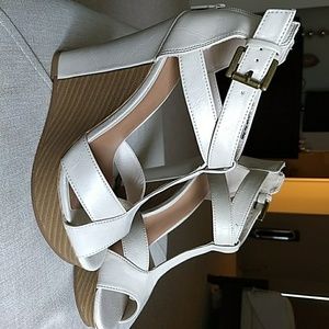 Women's wedge shoes