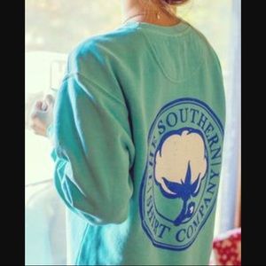 EUC Ssco pullover crewneck black friday sale !!!