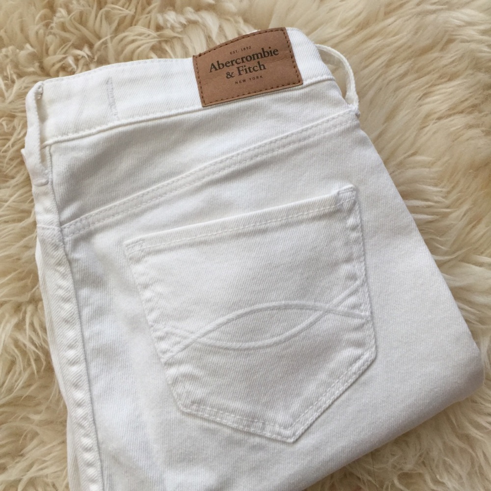 NWT Abercrombie & Fitch White Jeggings