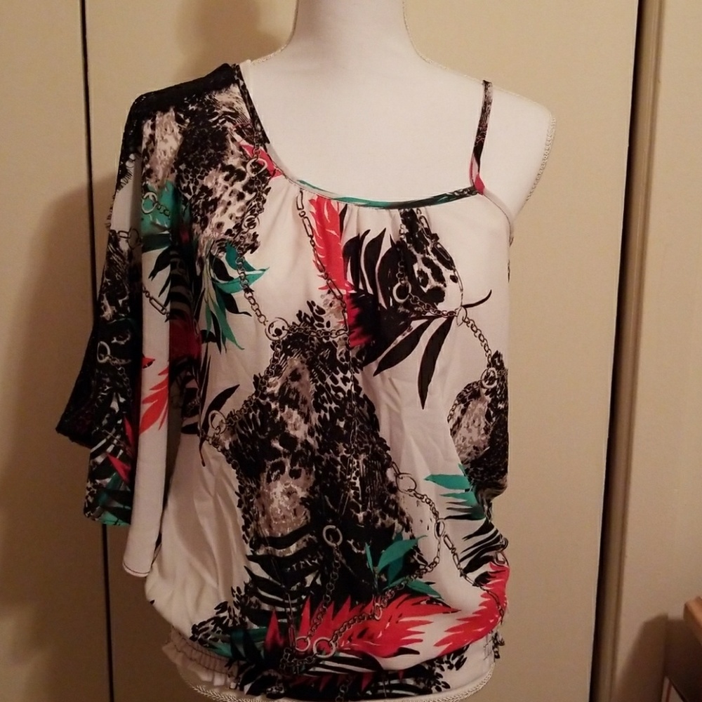 The Buckle top Super Cute!!