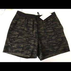 Mens Lululemon Channel Cross Camo Shorts Sz XXL