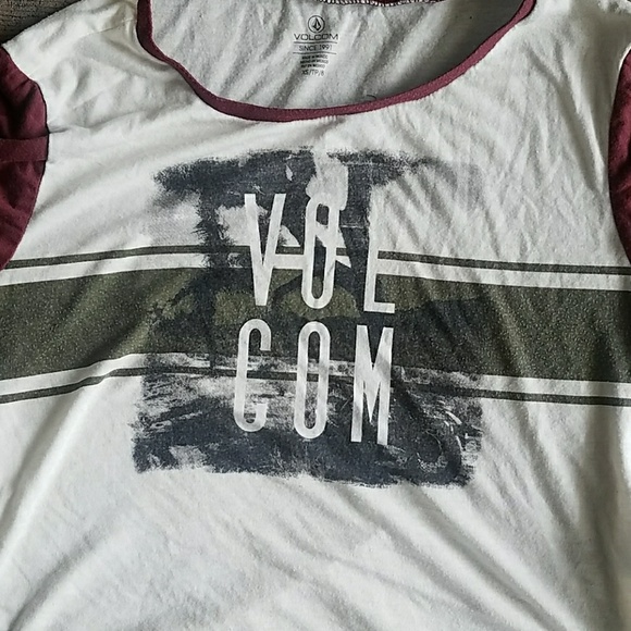 Volcom tee! - Picture 2 of 4