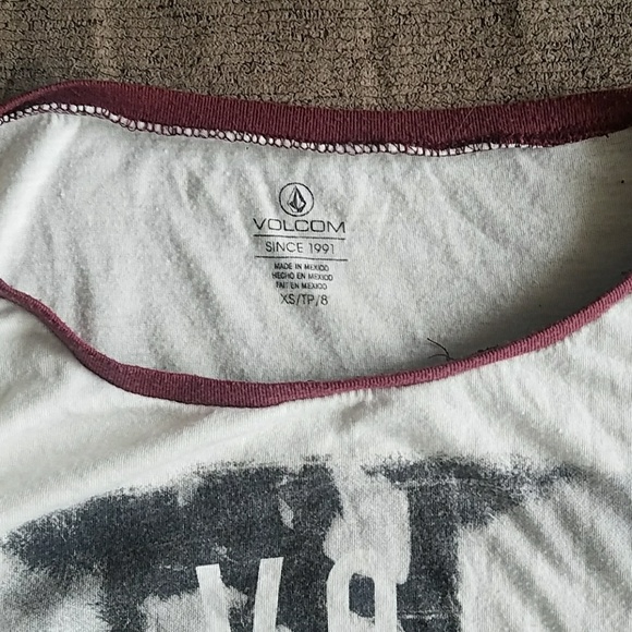 Volcom tee! - Picture 3 of 4