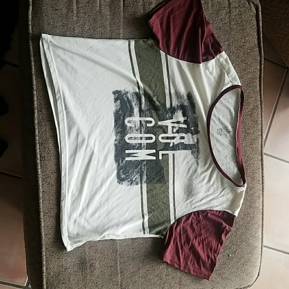 Volcom tee! - Picture 4 of 4