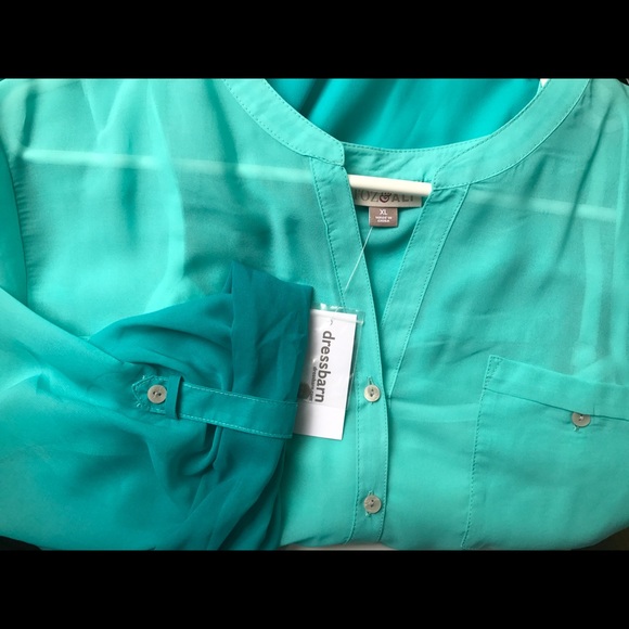 Turquoise blouse - Picture 2 of 2