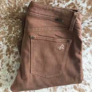 DL1961 Emma skinny/legging jean in Spur - size 25