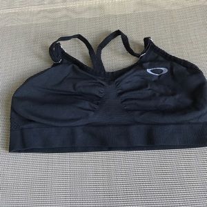 Oakley bra size M  (NO TAGS)