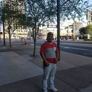 Meet your Posher, Carlos