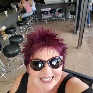 Meet your Posher, Dianna