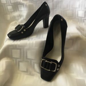 GUC Nine West Black Leather Buckled Pumps - 7M
