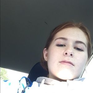 Meet your Posher, Cecie