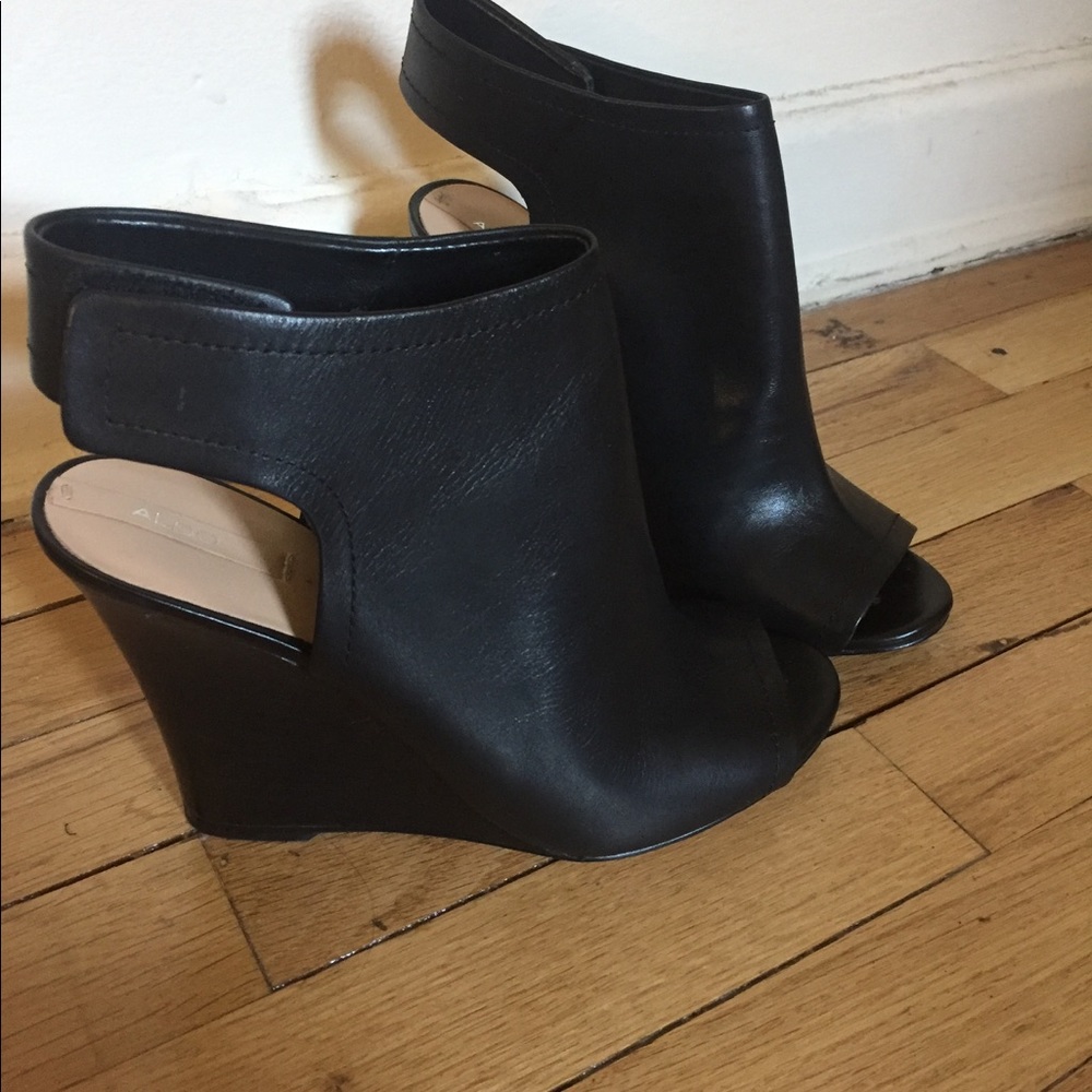 Aldo sling back wedge peeptoe booties size 8