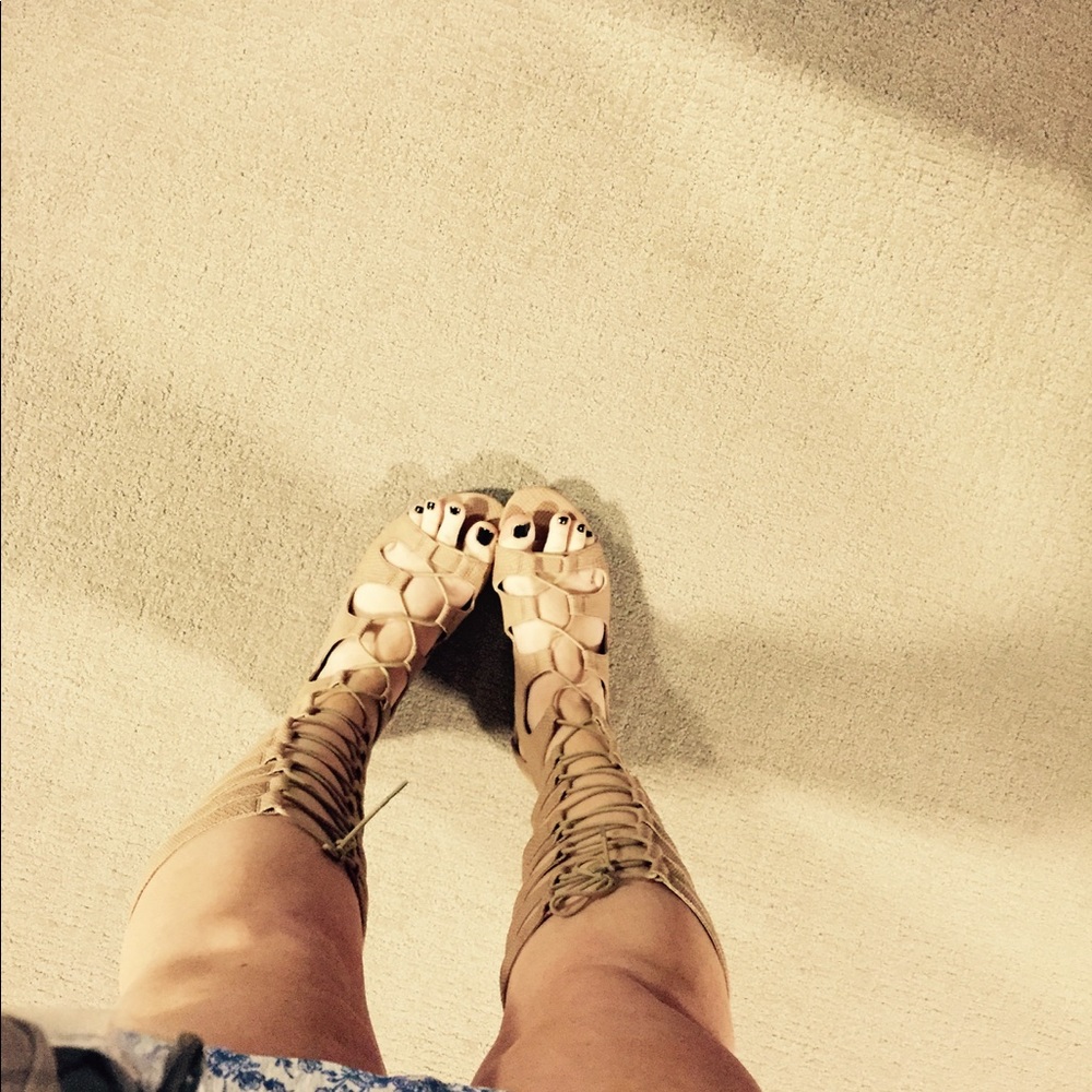 Bar iii lace up gladiator sandals size 6