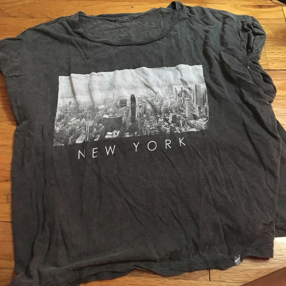 Brandy Melville New York gray shirt
