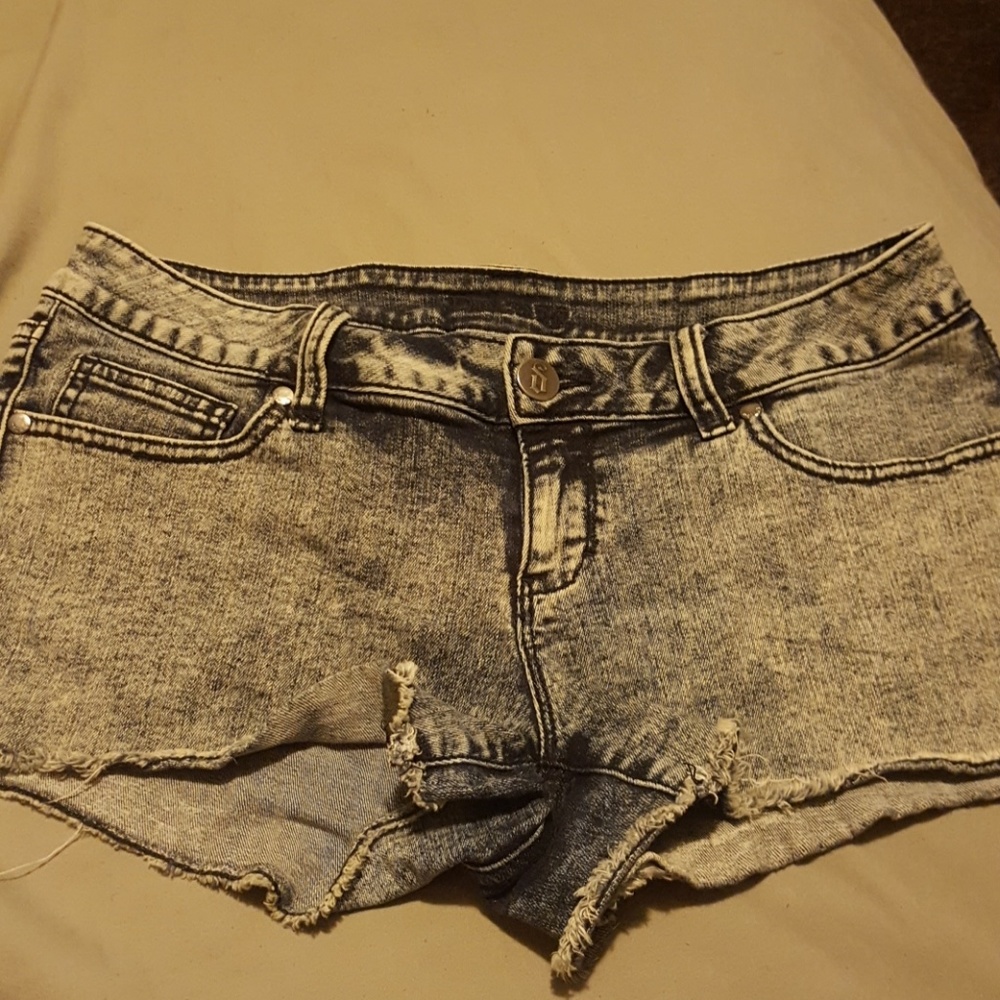 Jean shorts size 9
