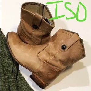 In Search Of!! Frye Melissa Button Short Size 10