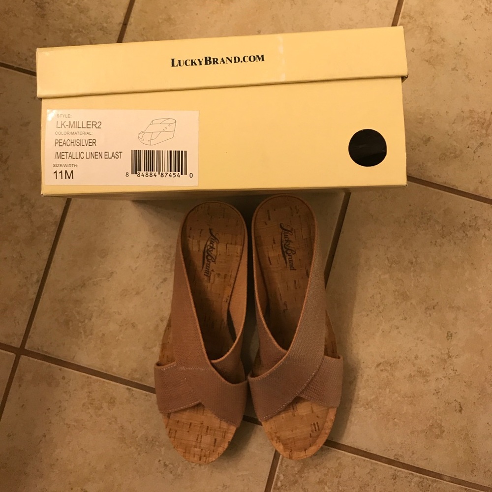 Sandals - Picture 4 of 4