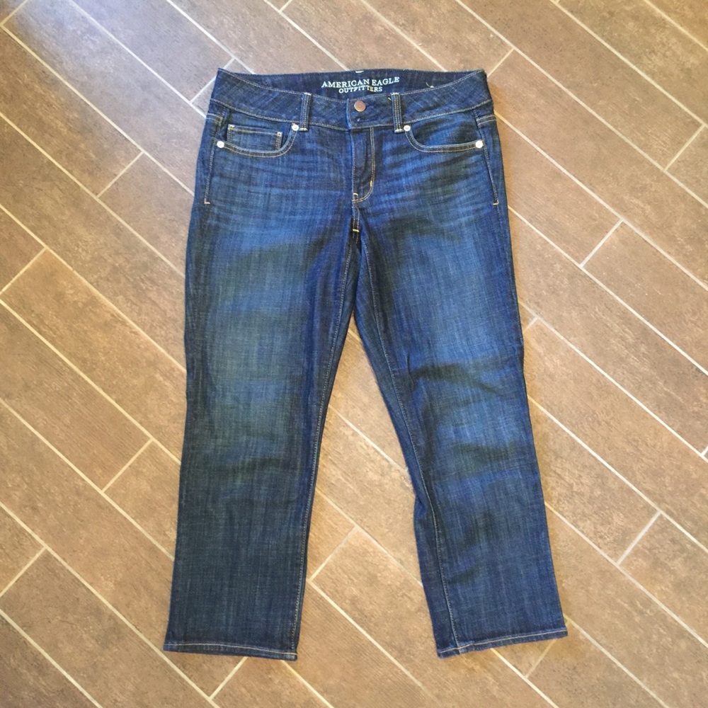 Like new American Eagle Crop jeans