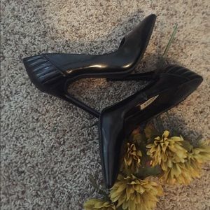Size 5.5 Steve Madden heels.