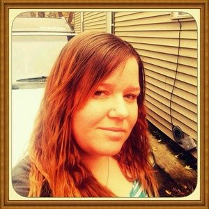 Meet your Posher, Leah