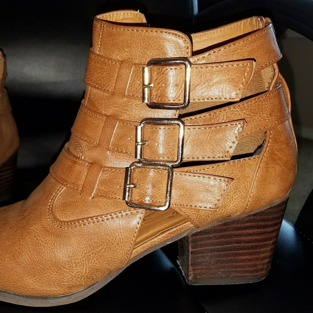 Tan Boot