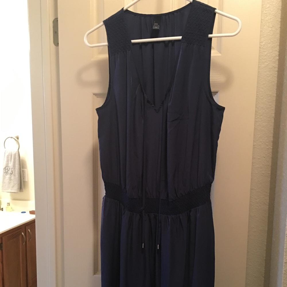 NWOT* GAP navy silk dress