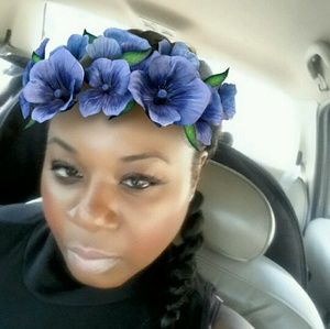 Meet your Posher, Candacy