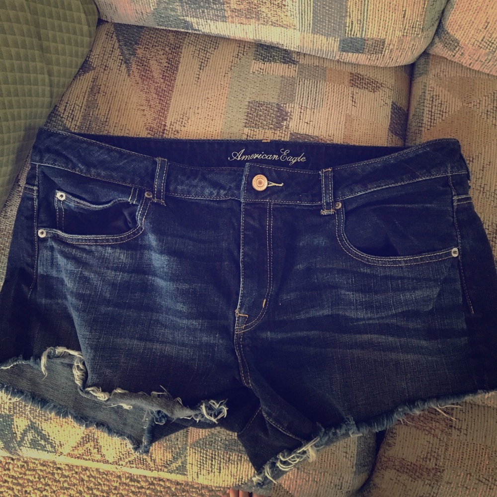 American eagle dark blue jean shorts size 18