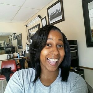 Meet your Posher, Tenisha