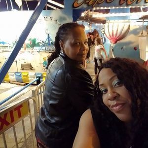 Meet your Posher, Desiree