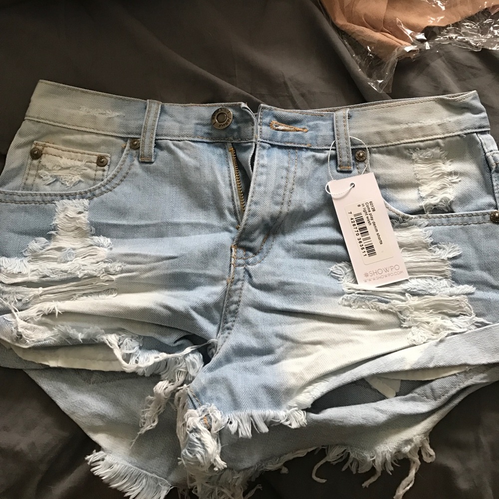 Denim shorts light wash