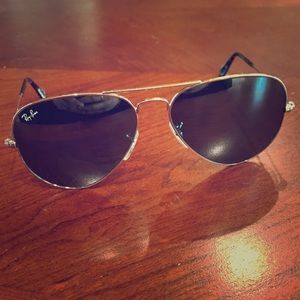 Ray-Ban Aviator Sunglasses Silver Frame Authentic