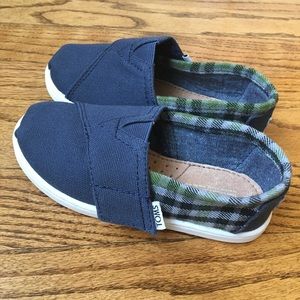 Little Boy's Toms Shoes Size T9