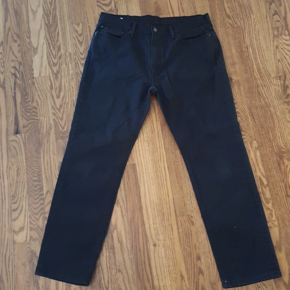 Black Levi men's jeans