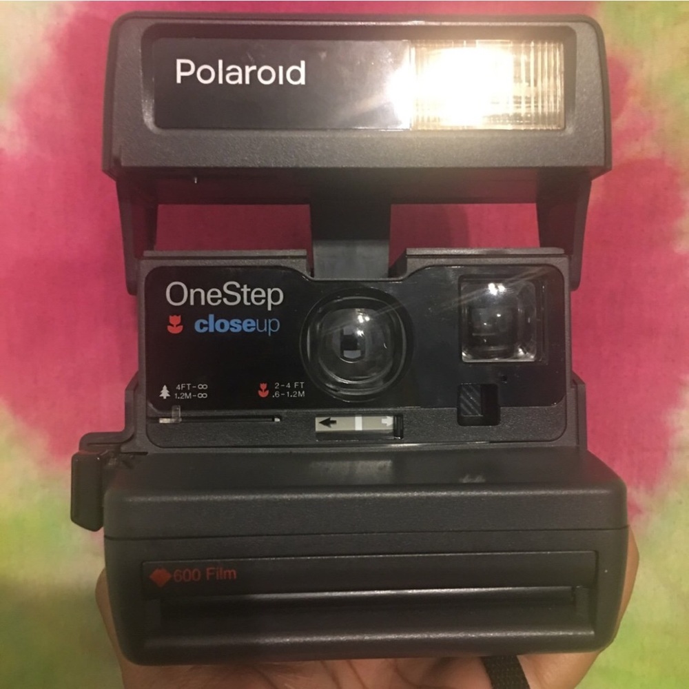 Vintage Polaroid close up 600 with strap