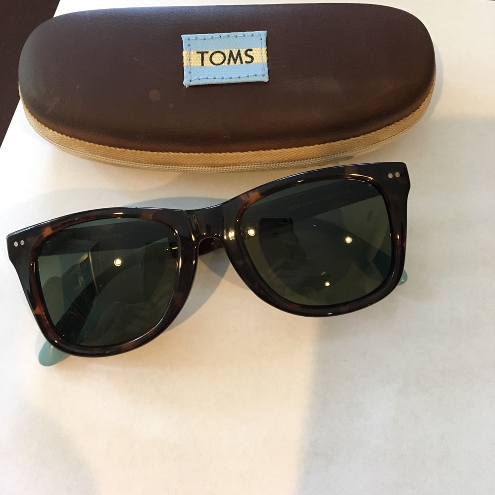TOMS Sunglasses