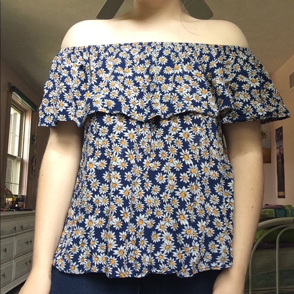 forever 21 daisy shirt