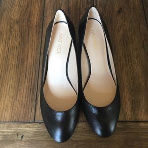 Nine West almond toe wedge (Ispy) in black leather