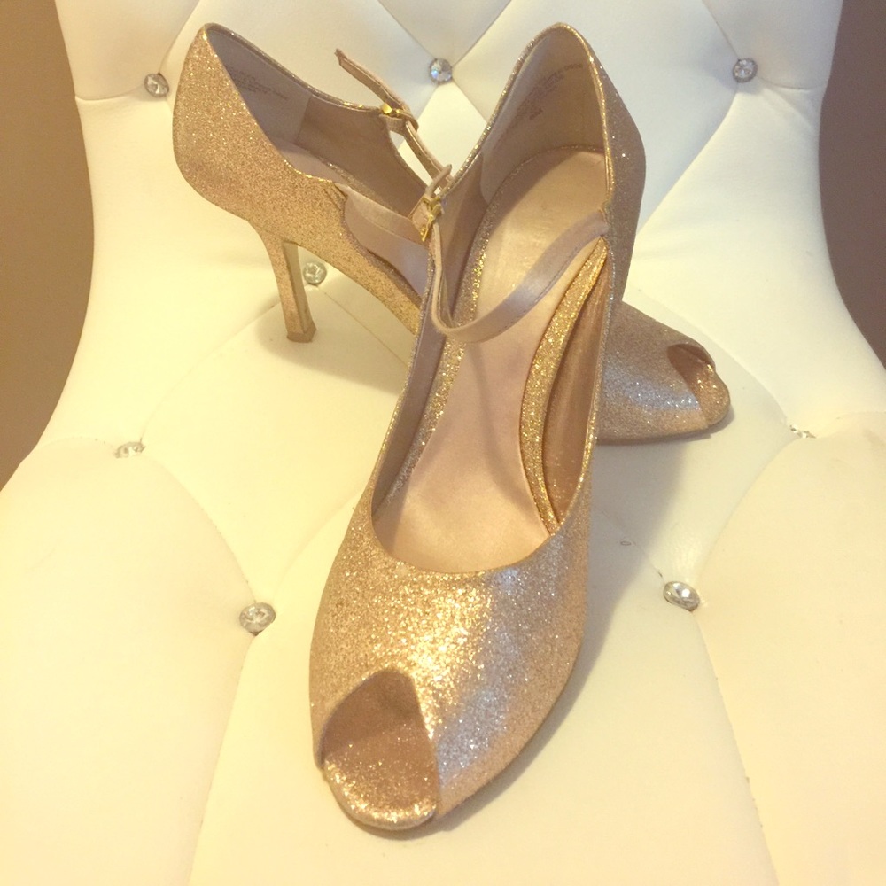 Rose Gold Glittery Mary Jane Peep Toe, size 8m
