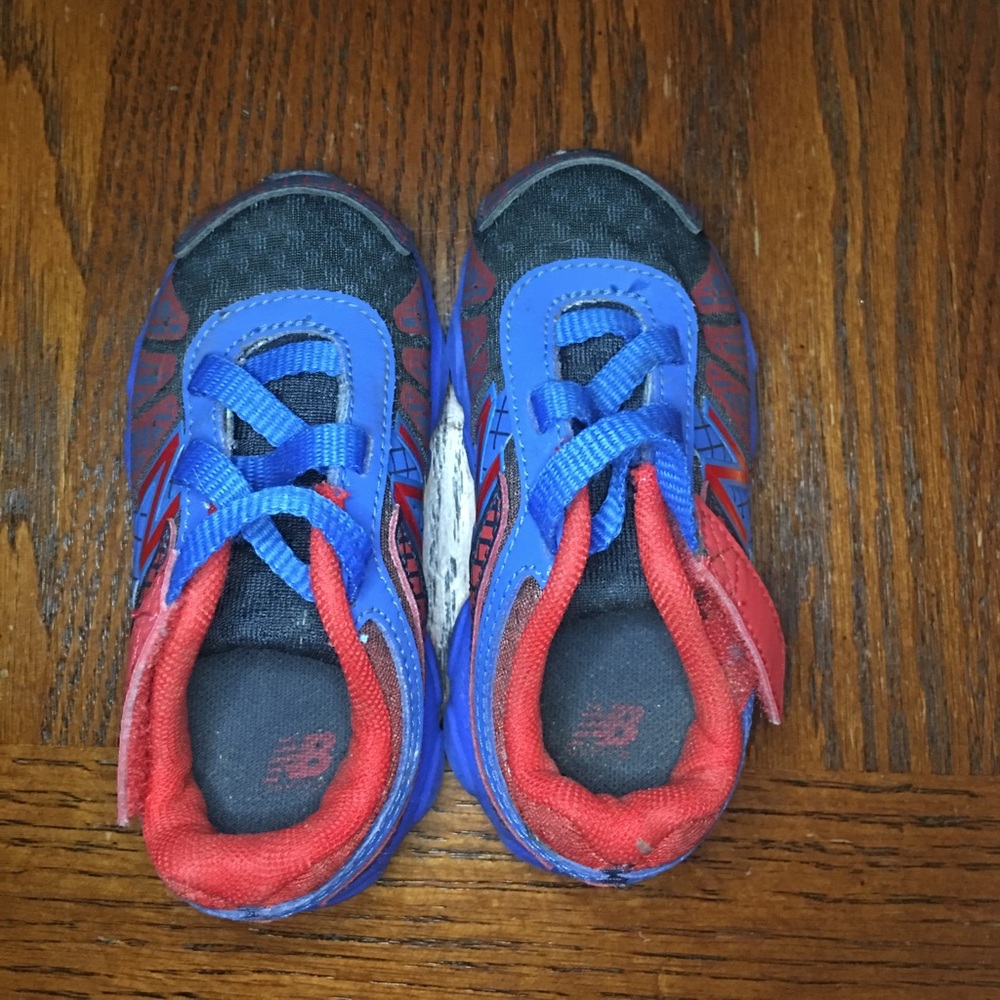 Toddler NB tennis shoes