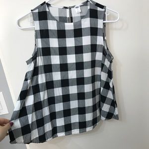 Gingham swing tank