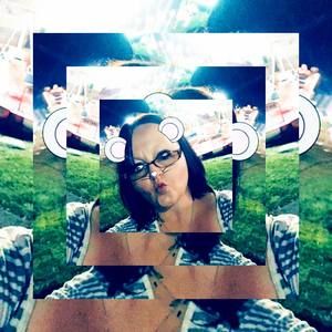 Meet your Posher, Charlesa