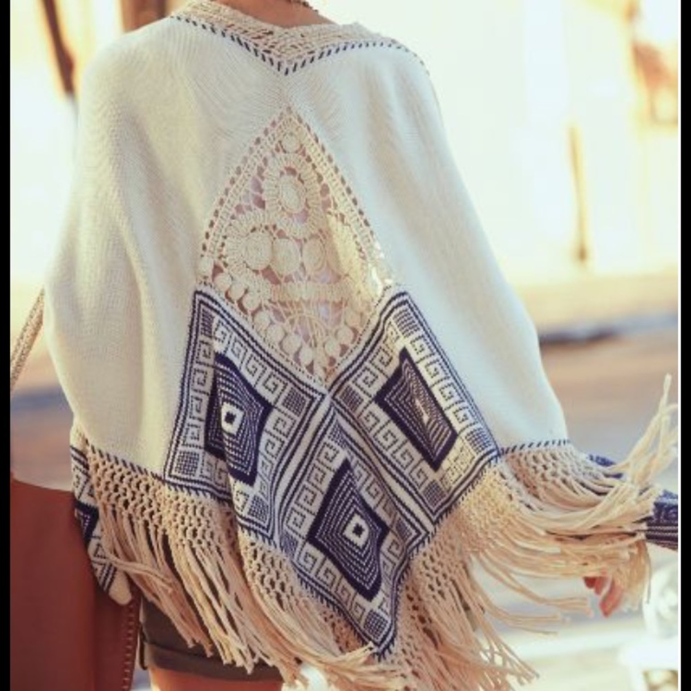 Anthropologie Angel of the North Chapala Poncho
