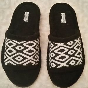 Brand New Aerosoles Slippers