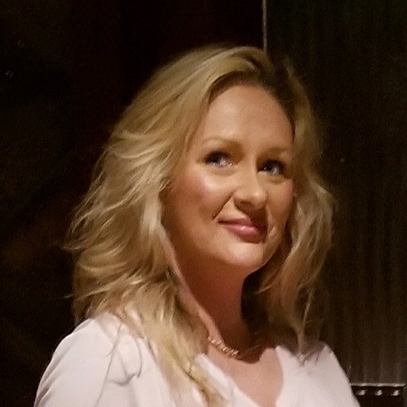 Meet your Posher, Kim - Picture 1 of 1